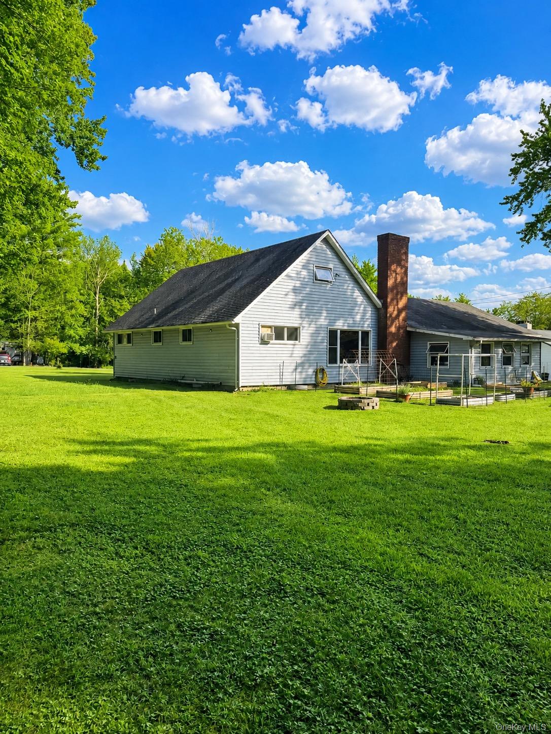 412 Brown Road Ellenville, NY 12428 - Photo 3 of 24 Gallery Image 3