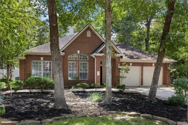 $3,000 | 11 Belcarra Place, The Woodlands, TX 77382