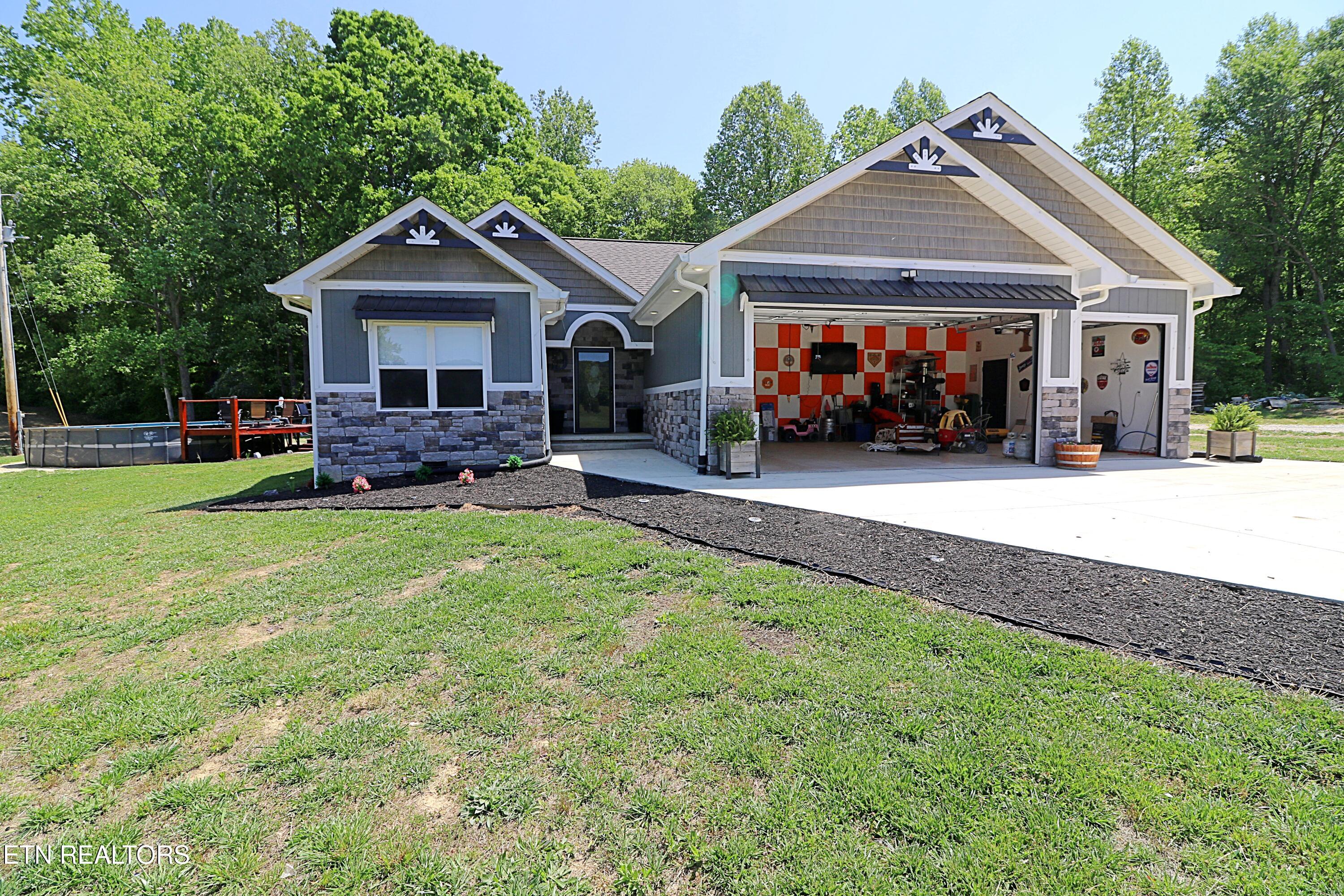 301 Lowin Fields Pvt Road Winfield, TN 37892 - Photo 23 of 49 094A3552