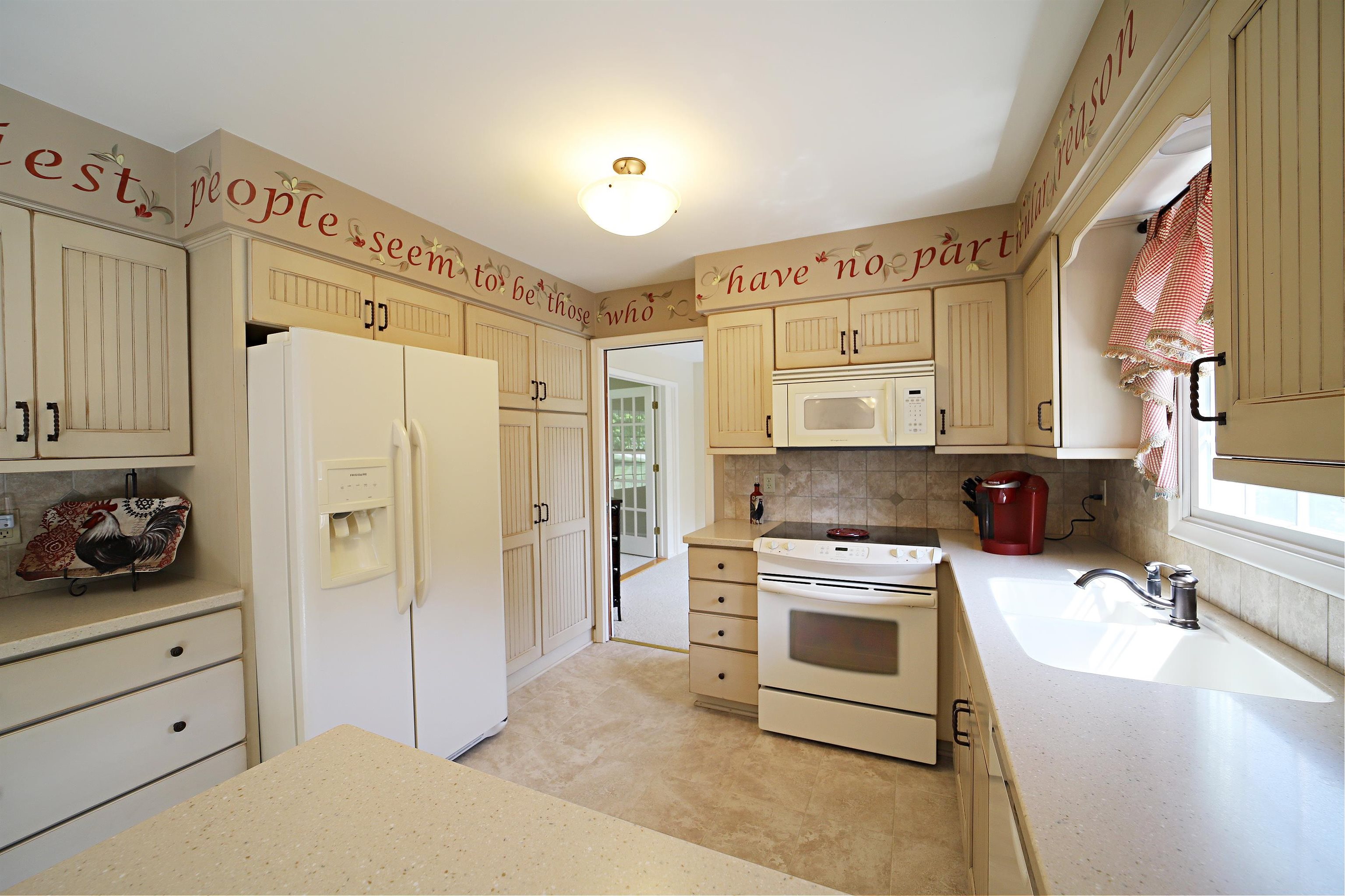 6140 North Seymour Road Flushing, MI 48433 - Photo 9 of 38 50115951-8.JPG