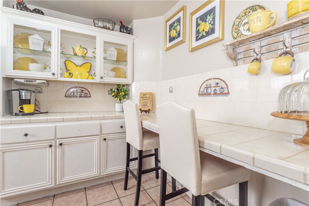 142 North Vendome Street Los Angeles, CA 90026 - Photo 21 of 33 a view of a kitchen with appliances and cabinets