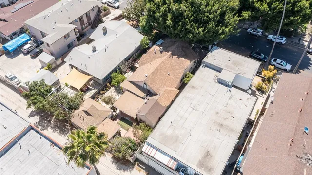 $1,300,000 | 142 North Vendome Street, Los Angeles, CA 90026