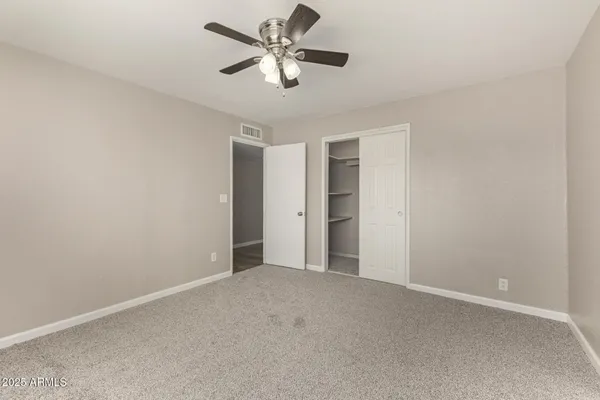 $2,050 | 2025 East Don Carlos, Tempe, AZ 85281