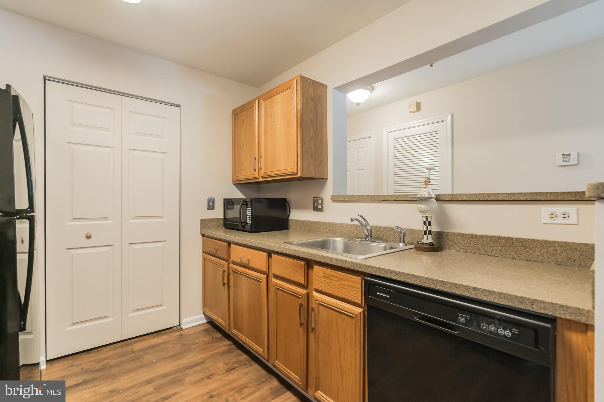 14151 Cuddy Loop, Unit 101 Woodbridge, VA 22193 - Photo 11 of 29 kitchen