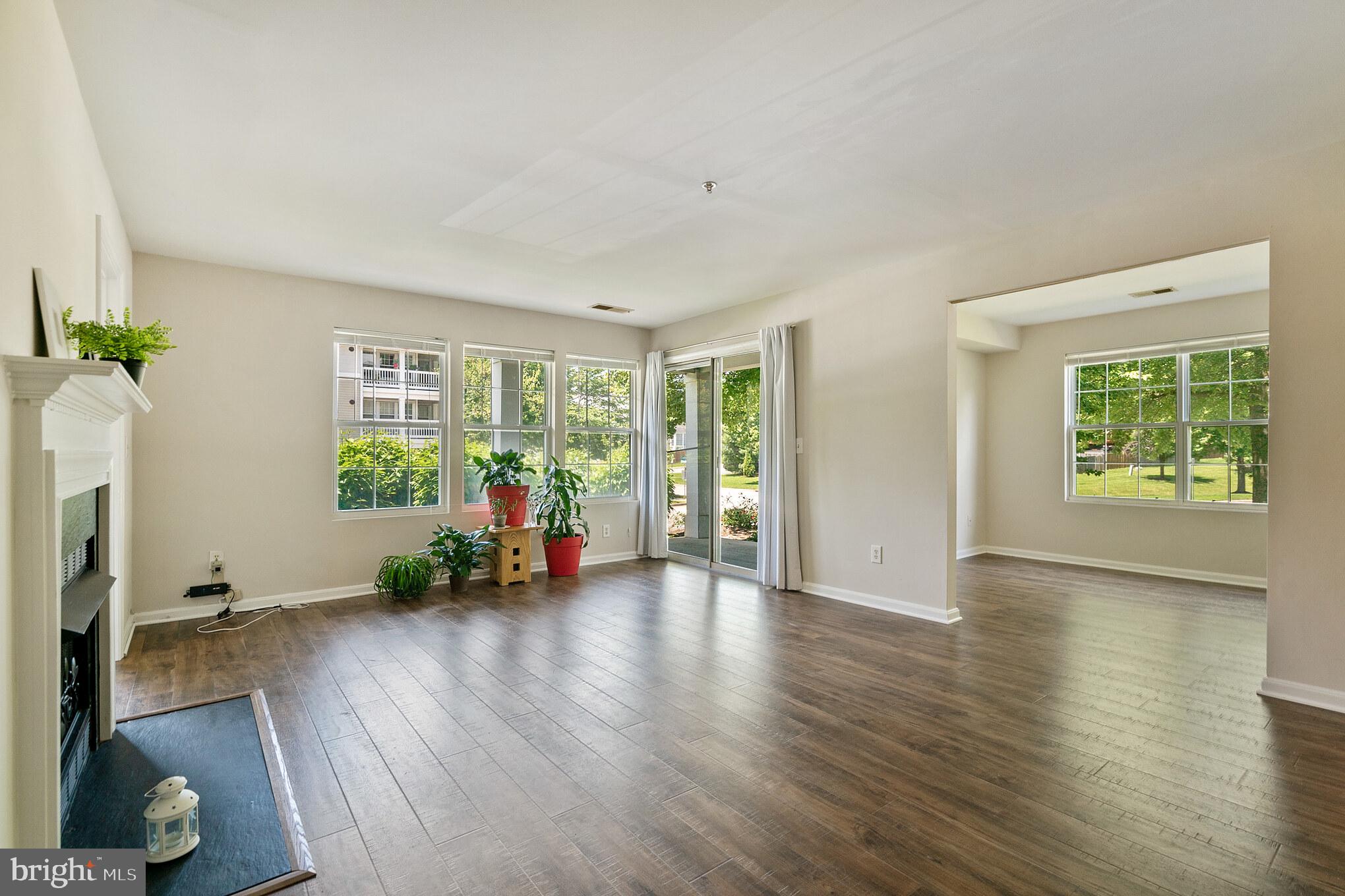 14151 Cuddy Loop, Unit 101 Woodbridge, VA 22193 - Photo 2 of 29