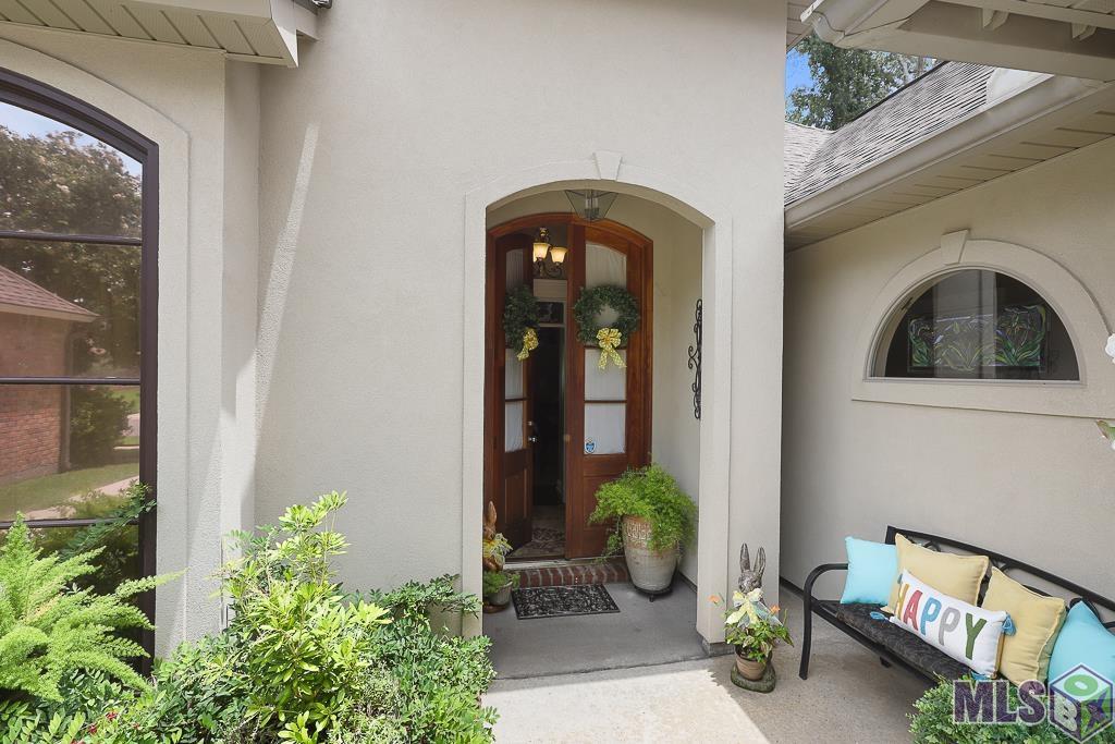 3407 Brookmeade Drive Baton Rouge, LA 70816 - Photo 2 of 19 Welcome To Your New Home