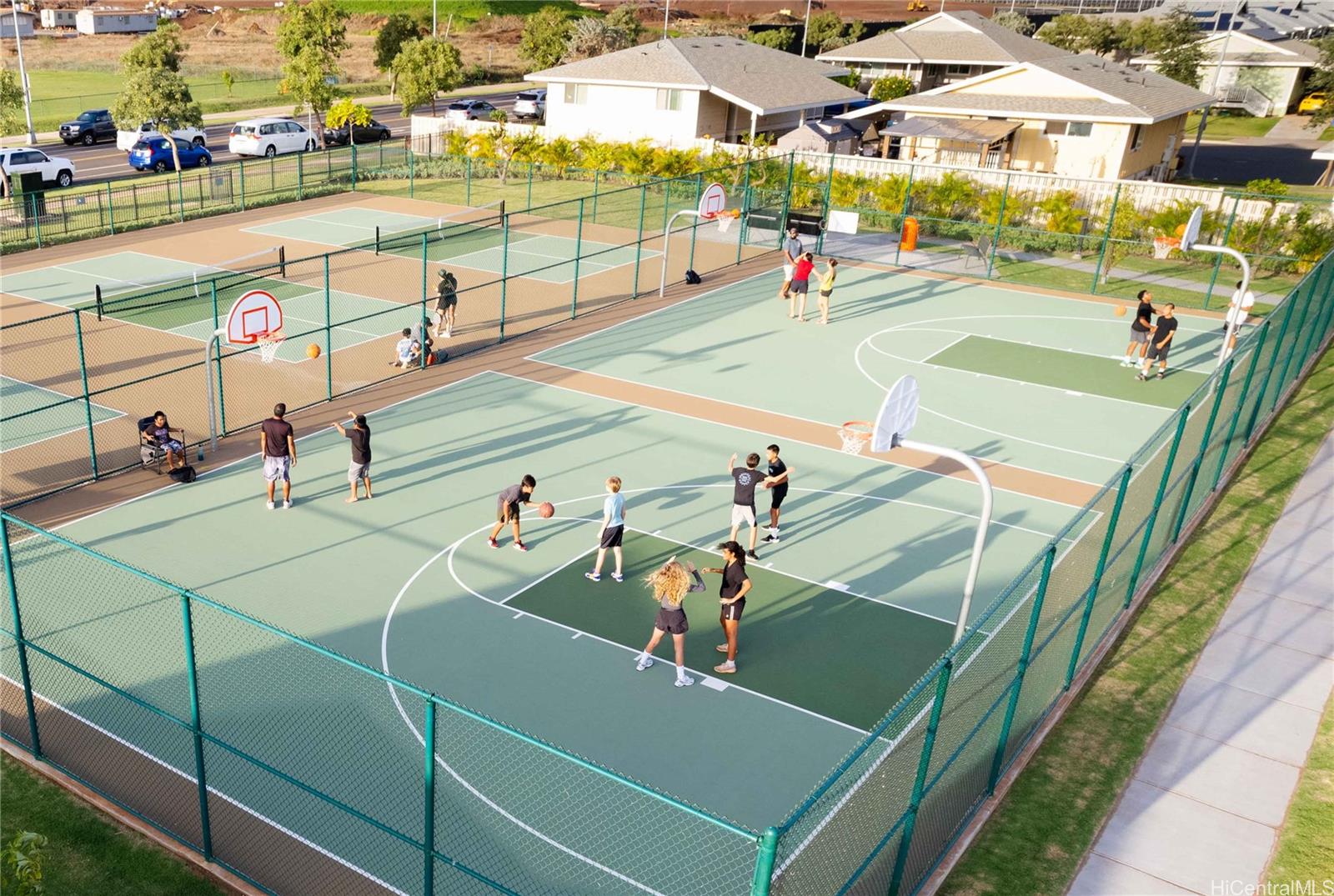 91-3525 Kamālie Mua Street, Unit 59 Ewa Beach, HI 96706 - Photo 21 of 25 Basketball courts