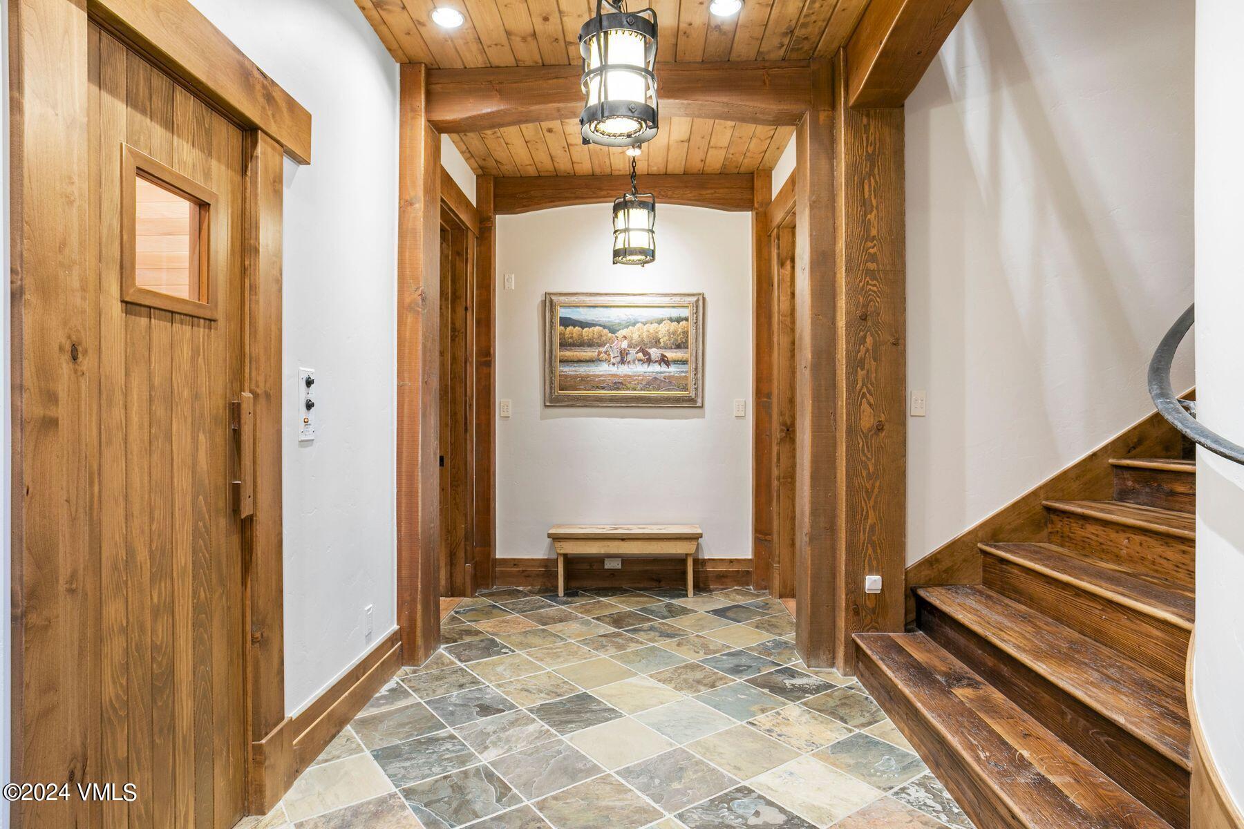 292 Aspen Meadows Road Edwards, CO 81632 - Photo 44 of 53 Hallway