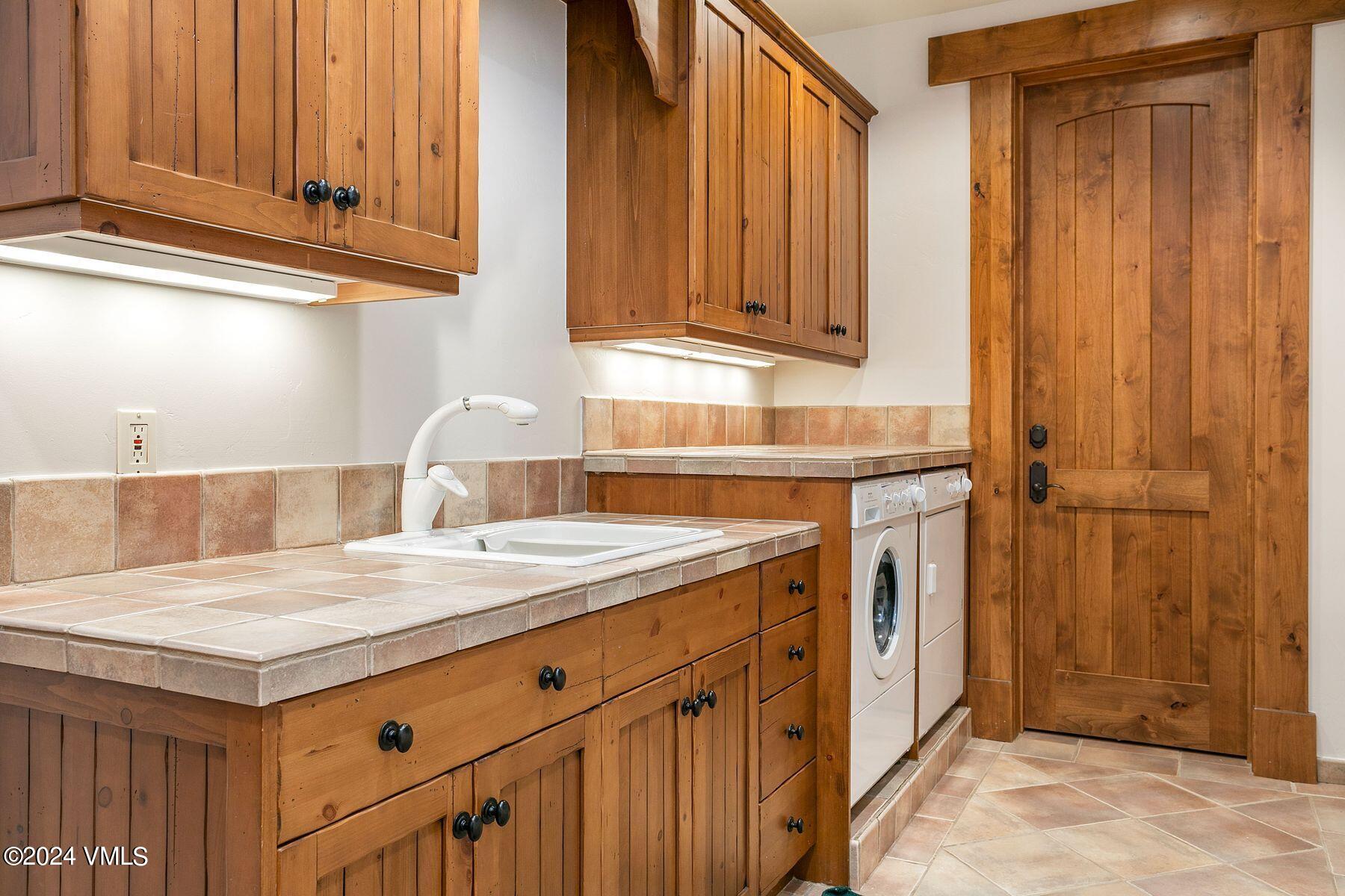 292 Aspen Meadows Road Edwards, CO 81632 - Photo 51 of 53 Laundry