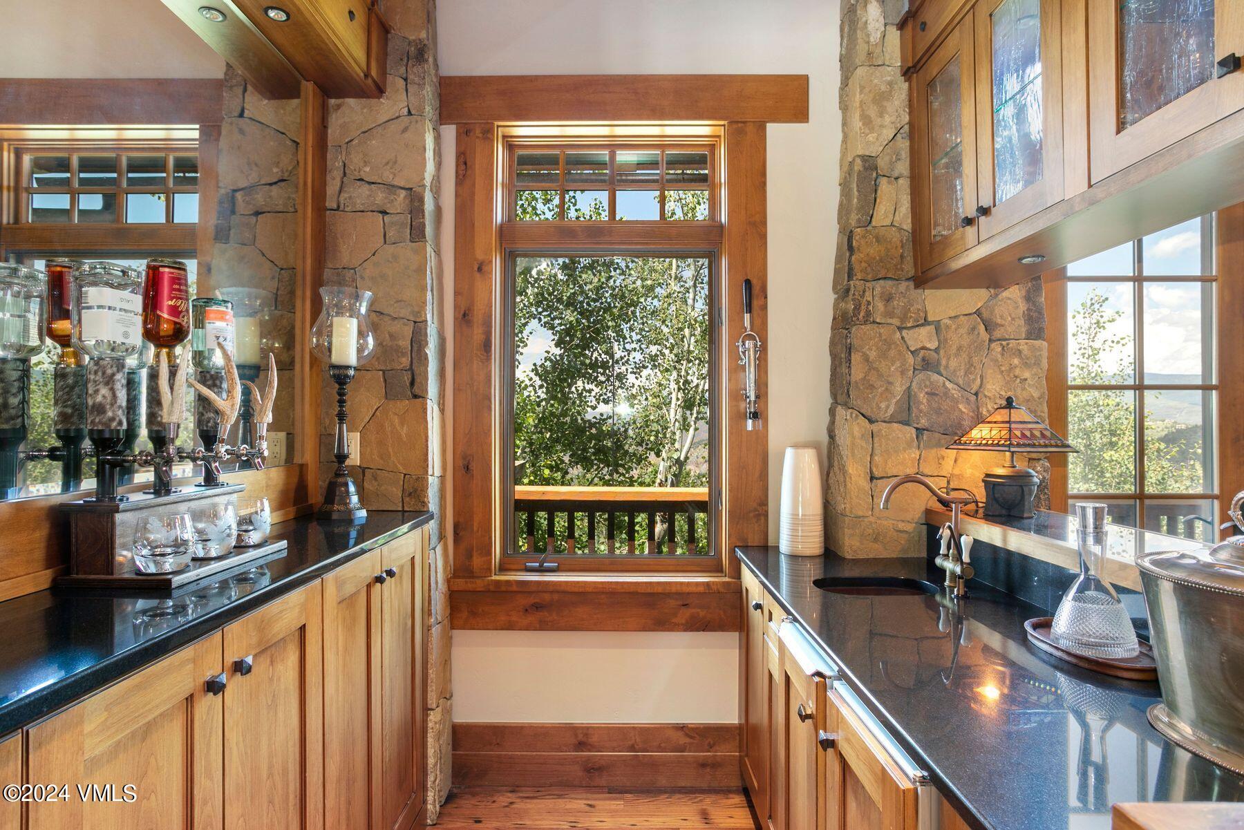 292 Aspen Meadows Road Edwards, CO 81632 - Photo 6 of 53 Bar