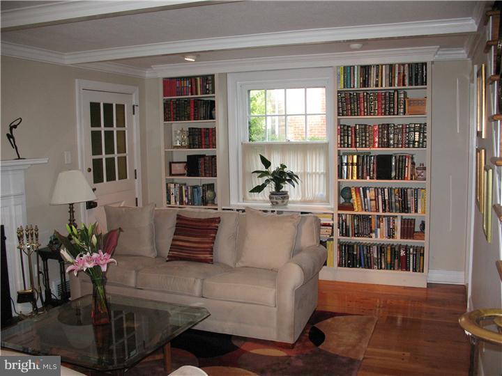 400 Salisbury Road Wyncote, PA 19095 - Photo 2 of 13 Living Room
