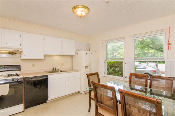 6 Judges Road, Unit 6 Lexington, MA 02421 - Photo 8 of 24