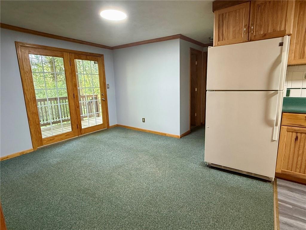 81 Hartwick Road Mercer, PA 16137 - Photo 14 of 47 Breakfast Nook Area