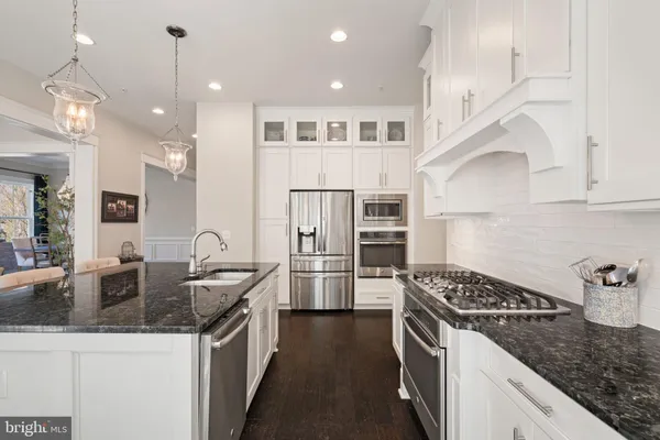 $1,300,000 | 17200 Miss Packard Court, Dumfries, VA 22026