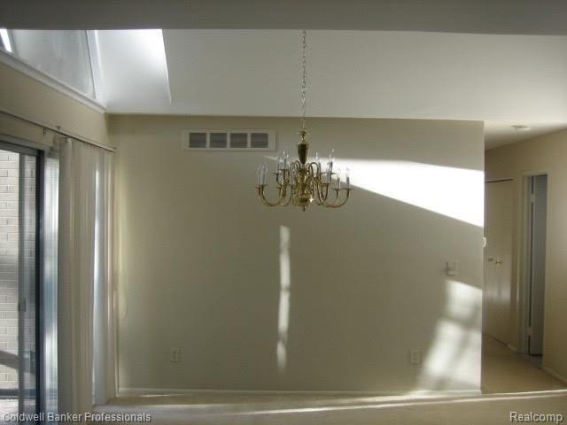 2015 Klingensmith Road, Unit 54 Bloomfield Hills, MI 48302 - Photo 9 of 22