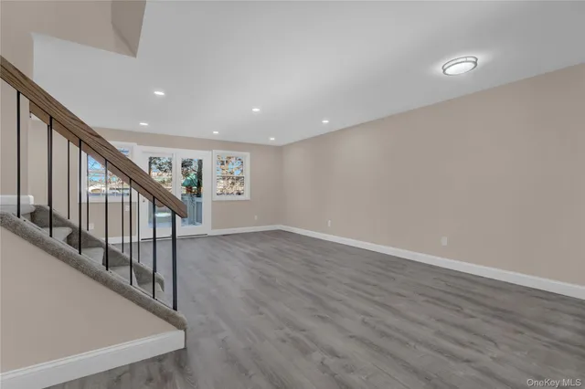 $665,000 | 815 Franklin Avenue, Unit 4, Franklin Square, NY 11580