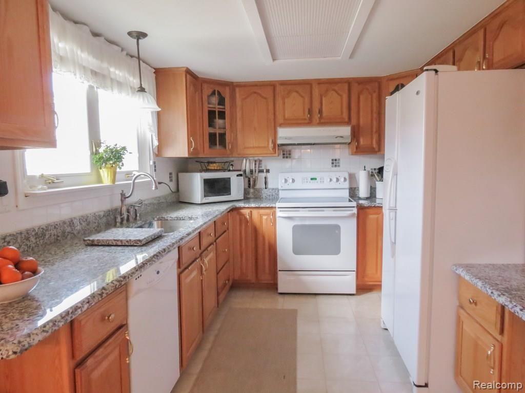 1414 Wagon Wheel Road Canton, MI 48188 - Photo 3 of 22 IMG_1740-2.jpg