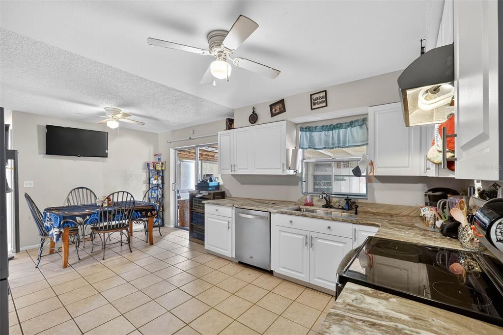 2613 Fowler Avenue Auburndale, FL 33823 - Photo 20 of 61