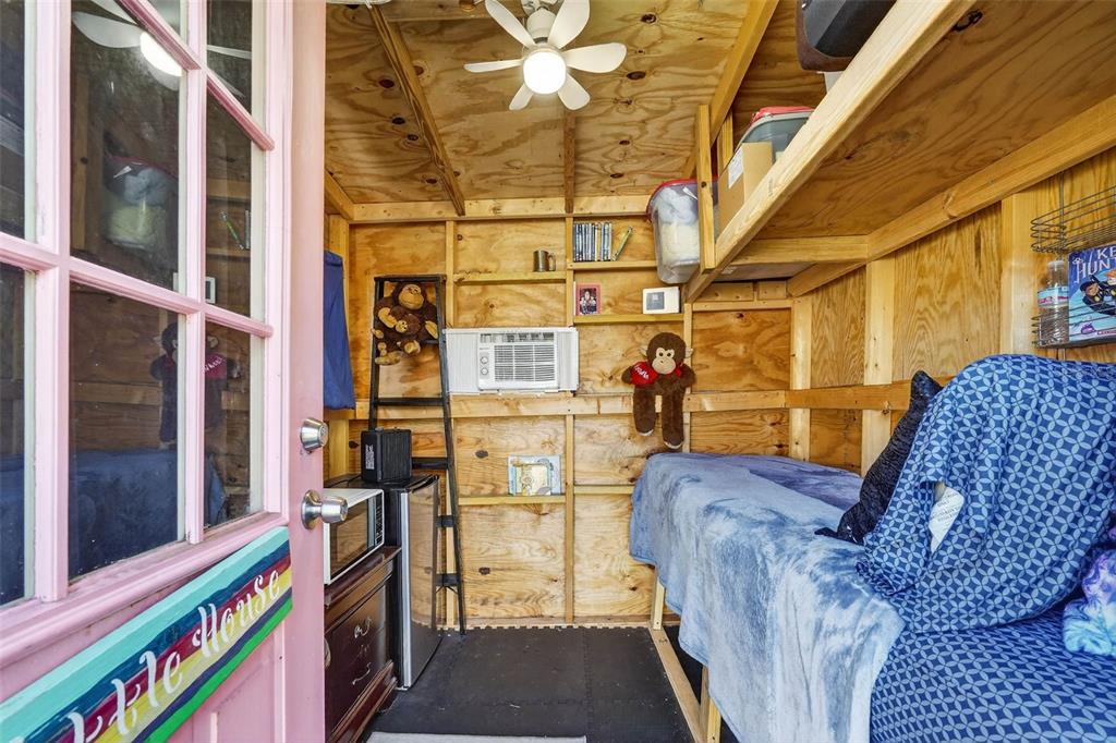 2613 Fowler Avenue Auburndale, FL 33823 - Photo 47 of 61 a view of entryway with a front door