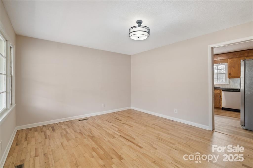122 Lowry Row York, SC 29745 - Photo 4 of 25 Gallery Image 4