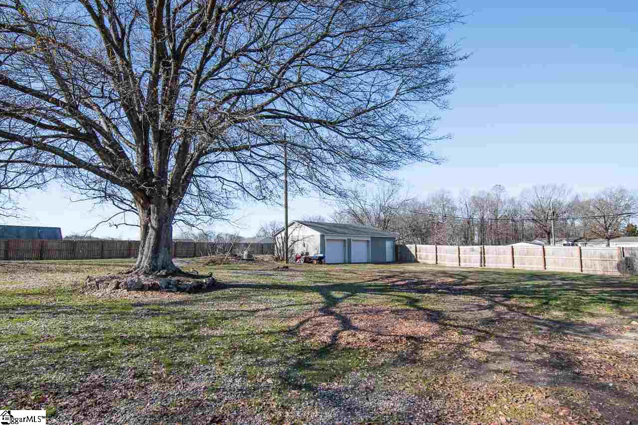 443 Abercrombie Road Gray Court, SC 29645 - Photo 5 of 25