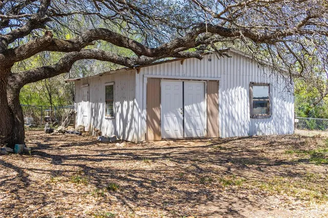 $79,900 | 8057 County Road 606, Brownwood, TX 76801