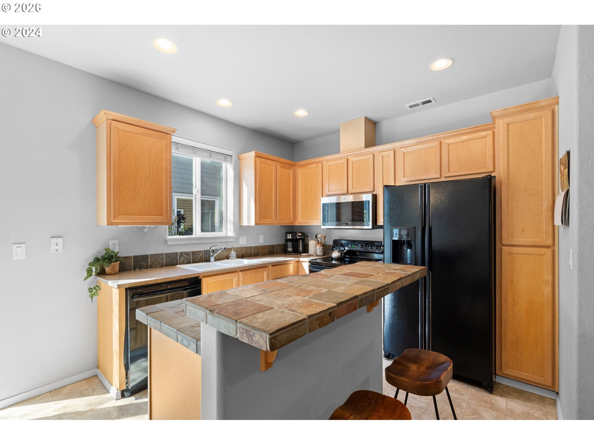 9228 Southwest Cascara Lane Tualatin, OR 97062 - Photo 14 of 33