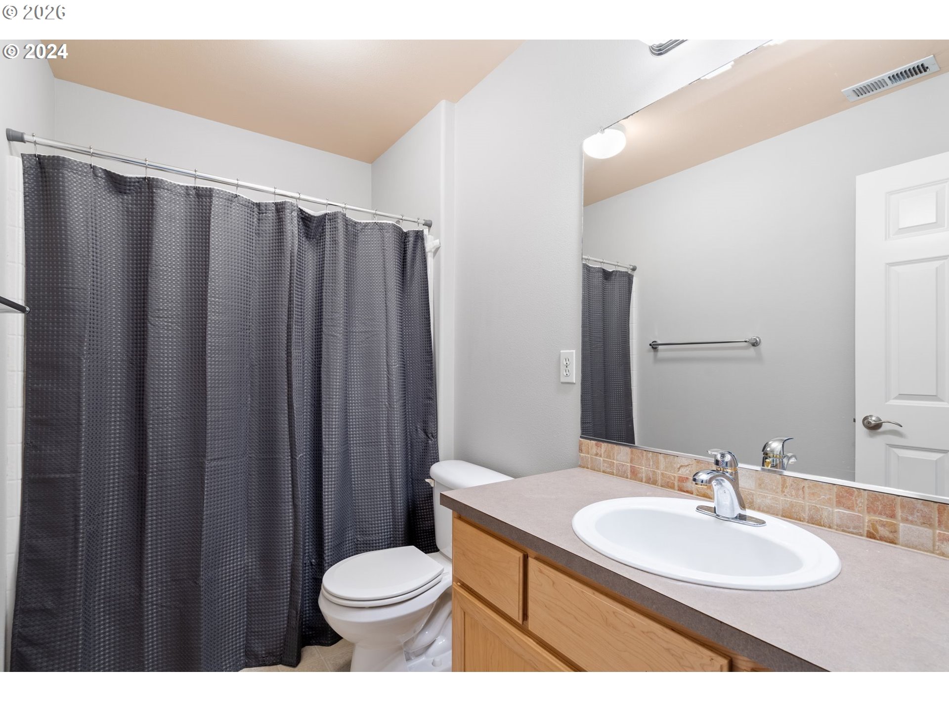 9228 Southwest Cascara Lane Tualatin, OR 97062 - Photo 27 of 33