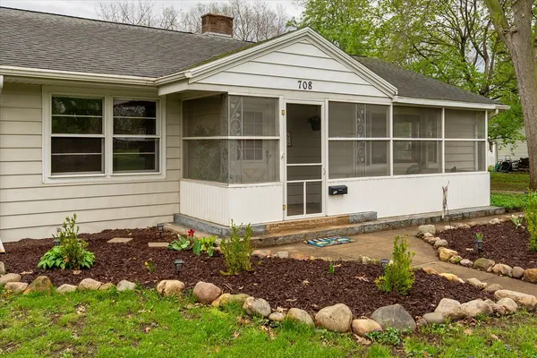$128,500 | 708 Market Street, Henry, IL 61537