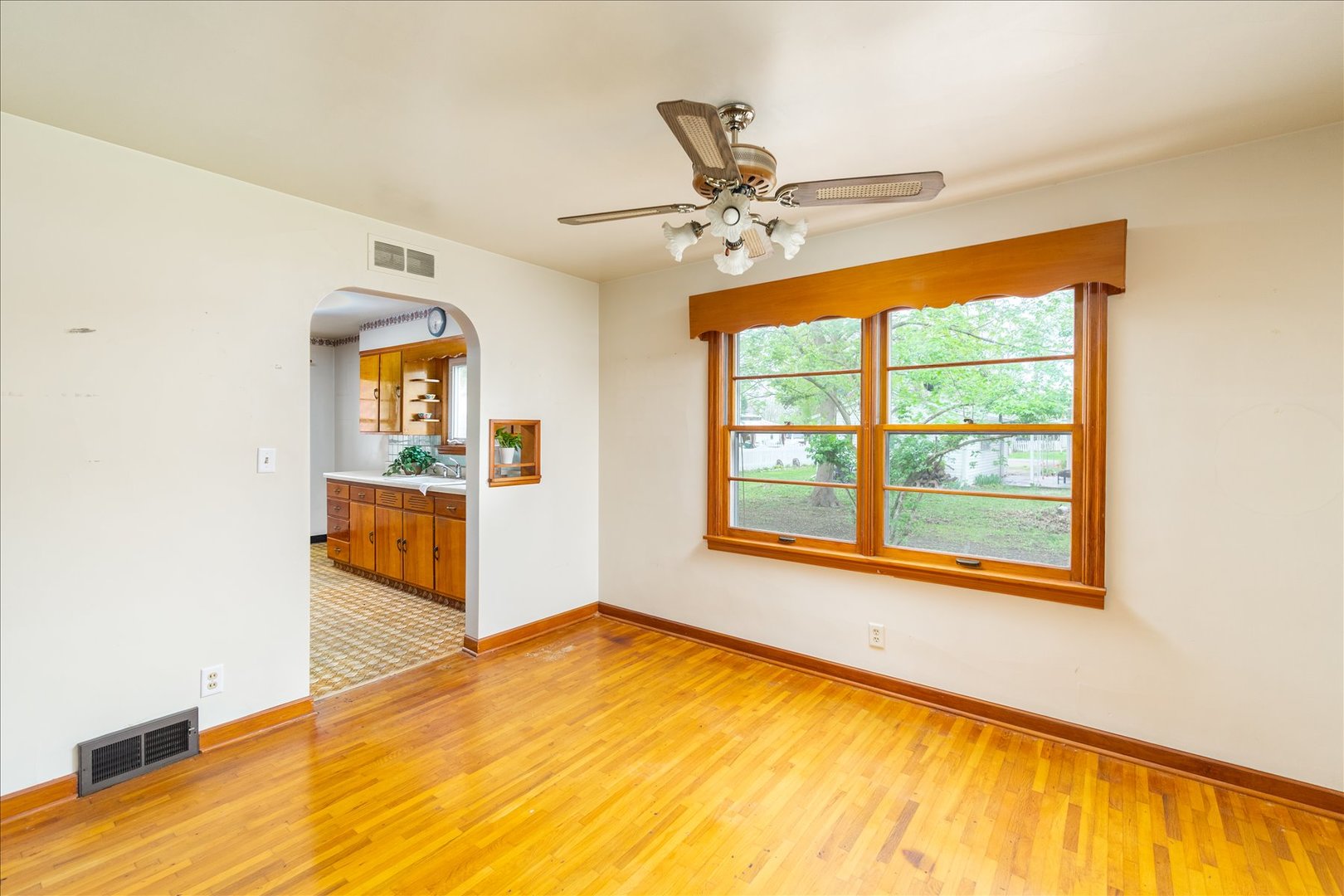 708 Market Street Henry, IL 61537 - Photo 7 of 20