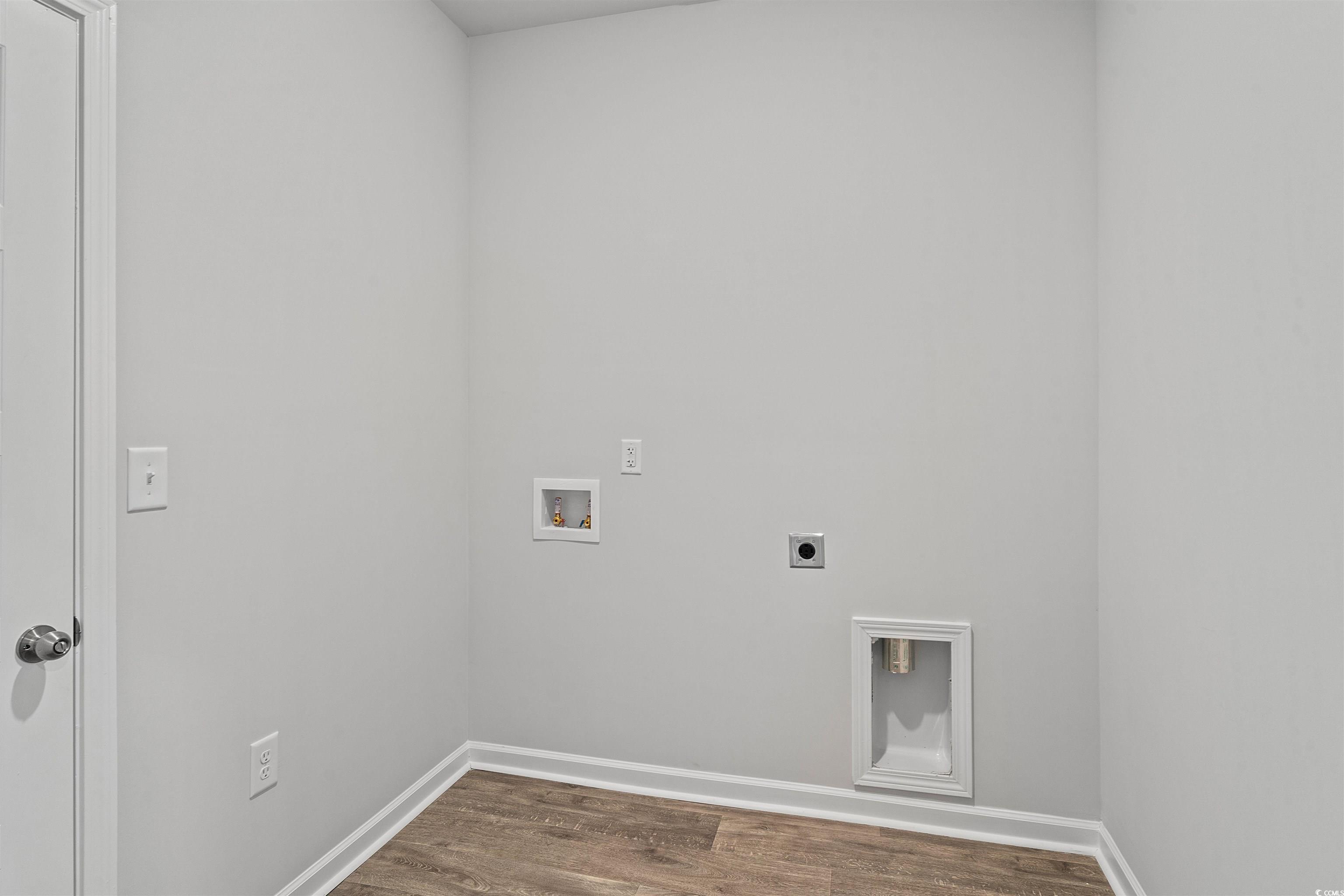 419 Ribbon Rail Way Loris, SC 29569 - Photo 12 of 32 Laundry room featuring hookup for an electric drye