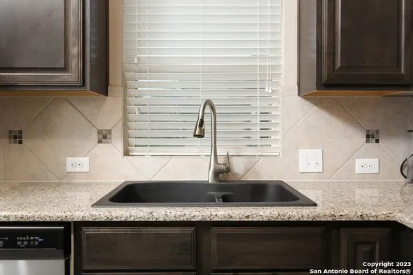 $2,500 | 7903 Anza Run, Boerne, TX 78015