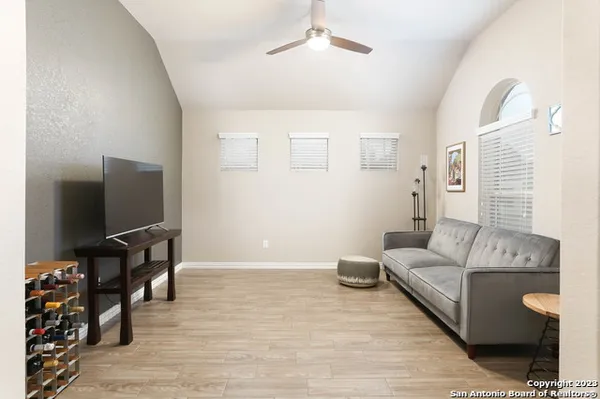 $2,500 | 7903 Anza Run, Boerne, TX 78015