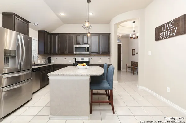 $2,500 | 7903 Anza Run, Boerne, TX 78015