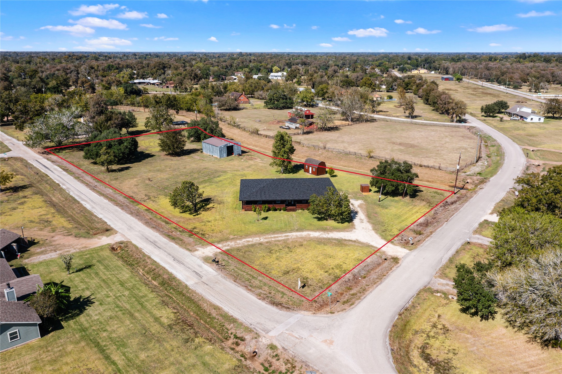 Welcome to your private country retreat at 36610 Lariat in Simonton, zoned to Lamar CISD! Nestled on 2.4 peaceful acres, this charming 3 bedroom, 2 bath home combines rustic character with modern comfort. Outside, the property has plenty of room to roam along with a storage shed and a metal barn to store all your toys. Enjoy peaceful country living; call us today for your private showing!