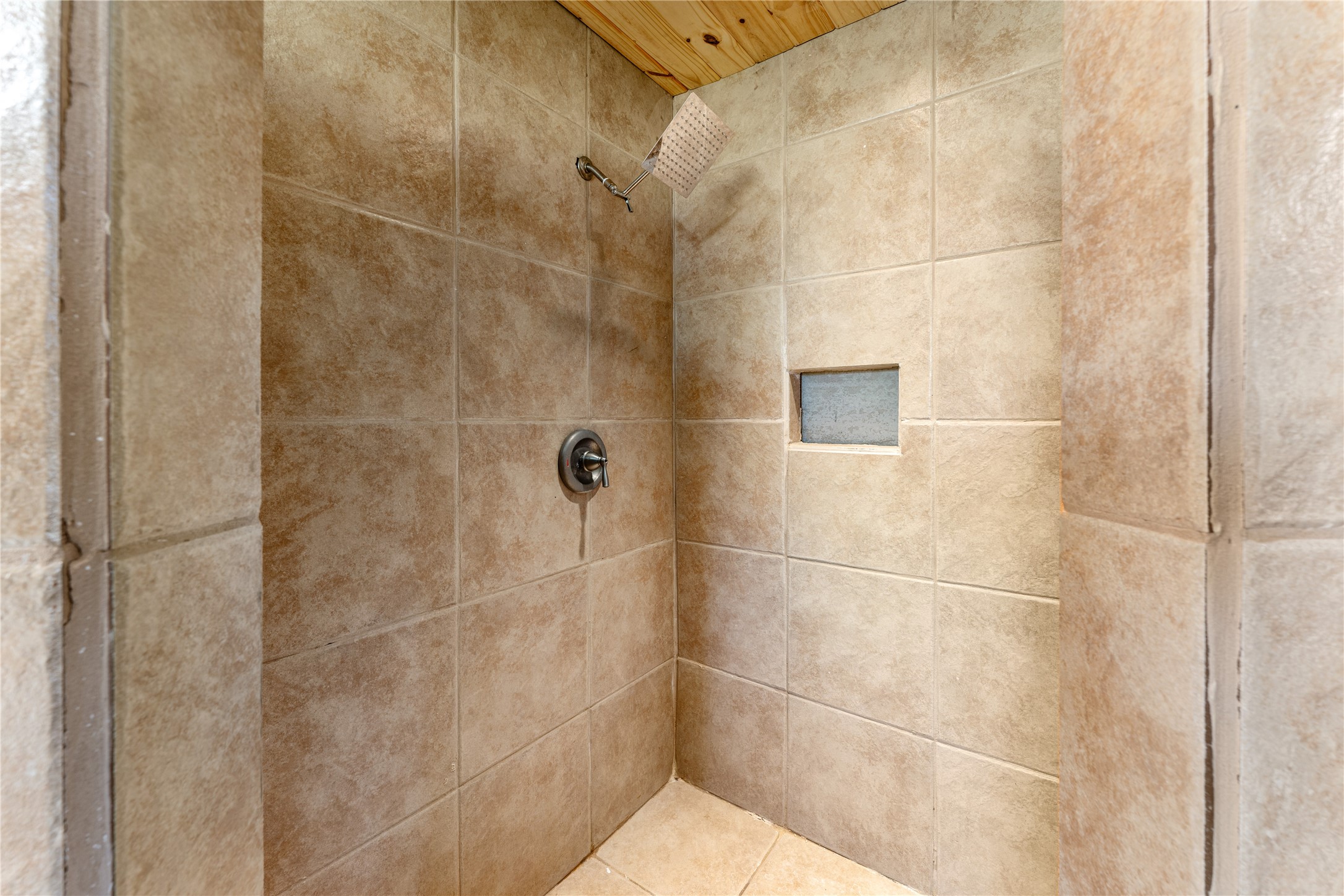 36610 Lariat Lane Simonton, TX 77485 - Photo 33 of 43 a bathroom with a shower
