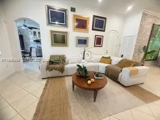 $4,000 | 14382 Southwest 27th Street, Miami, FL 33175