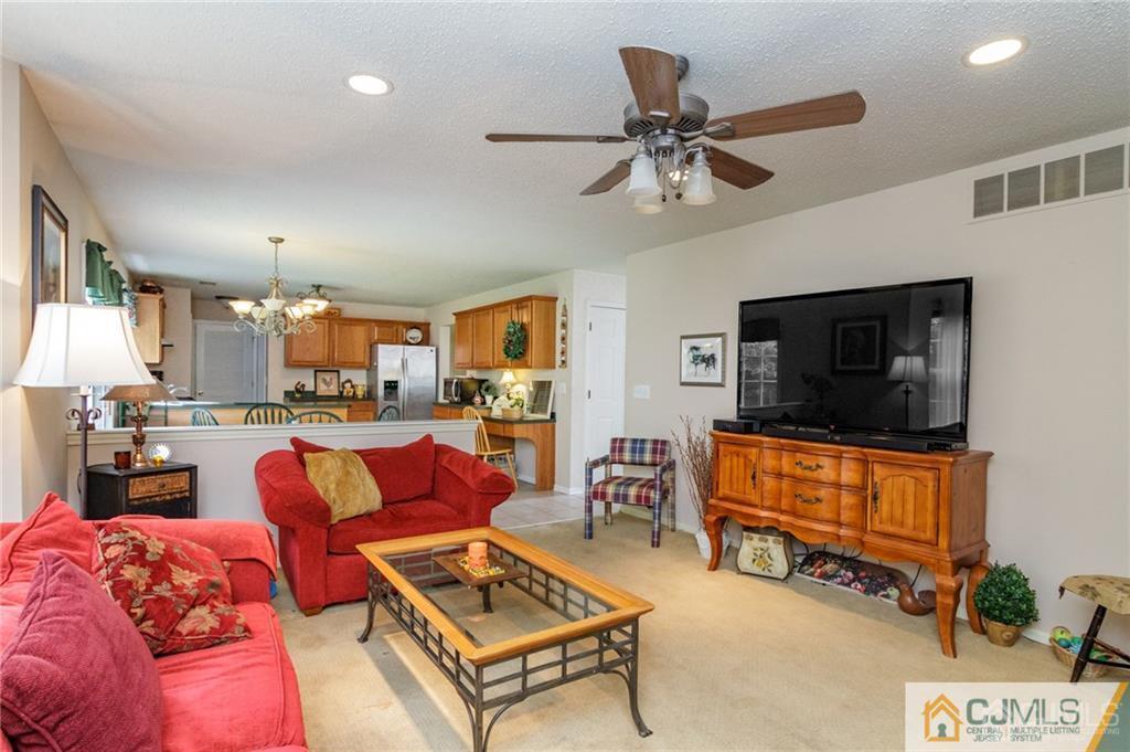 34 Bryce Canyon Road Howell, NJ 07731 - Photo 16 of 27 Gallery Image 16