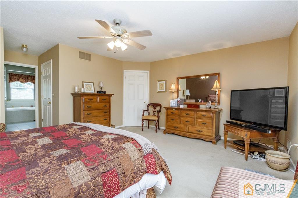 34 Bryce Canyon Road Howell, NJ 07731 - Photo 18 of 27 Gallery Image 18