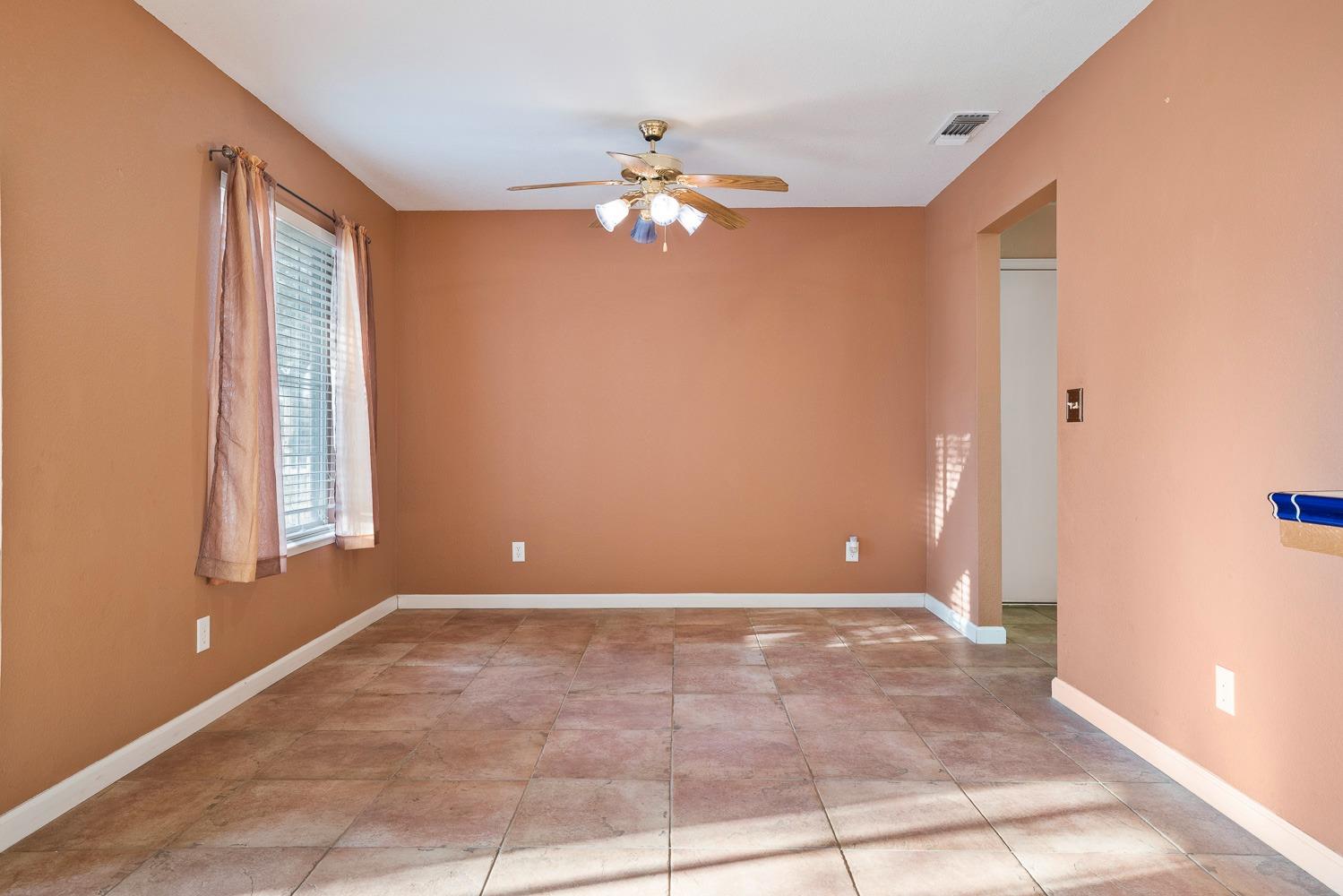 41005 Angus Road Coarsegold, CA 93614 - Photo 12 of 55 Gallery Image 12