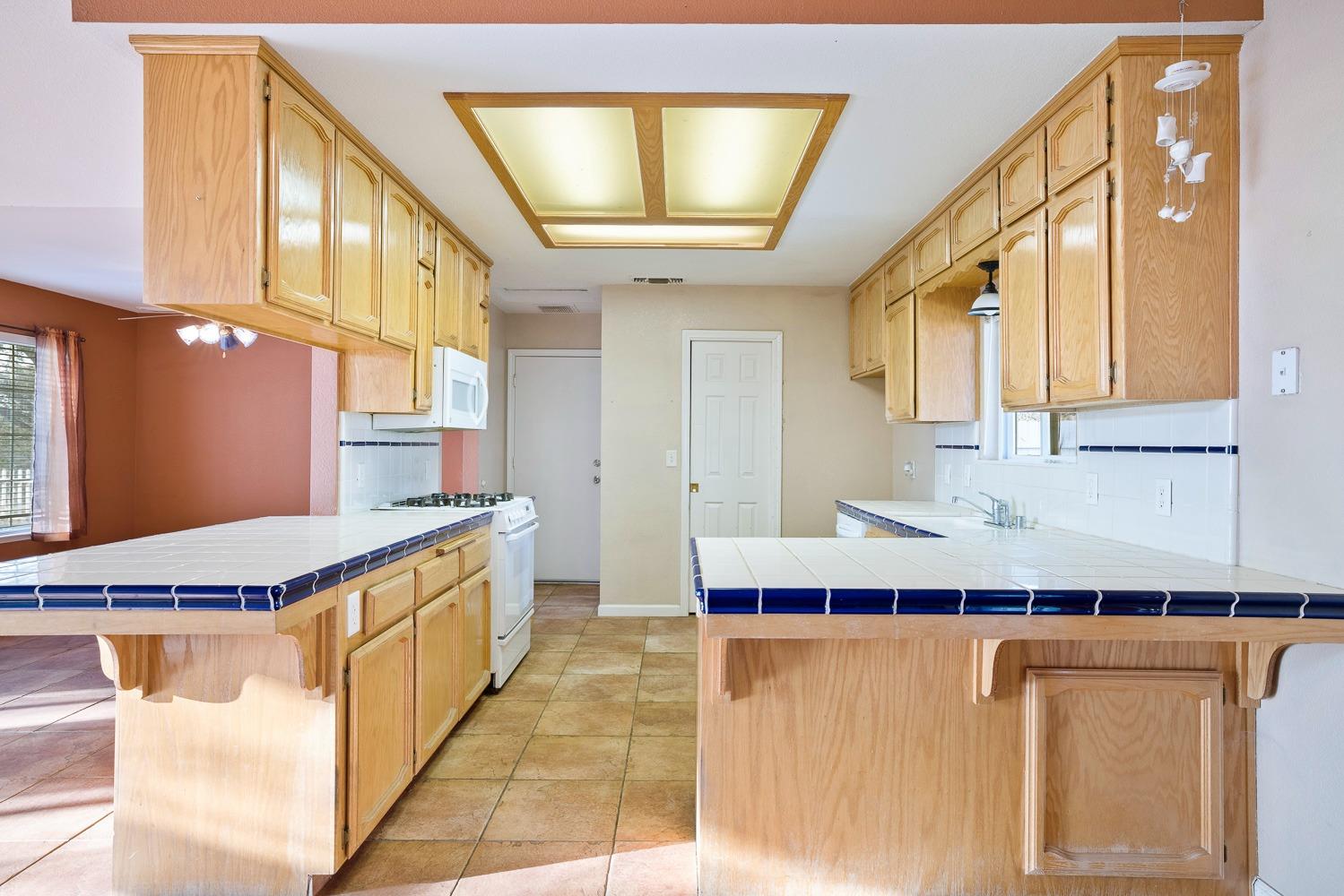 41005 Angus Road Coarsegold, CA 93614 - Photo 20 of 55 Gallery Image 20