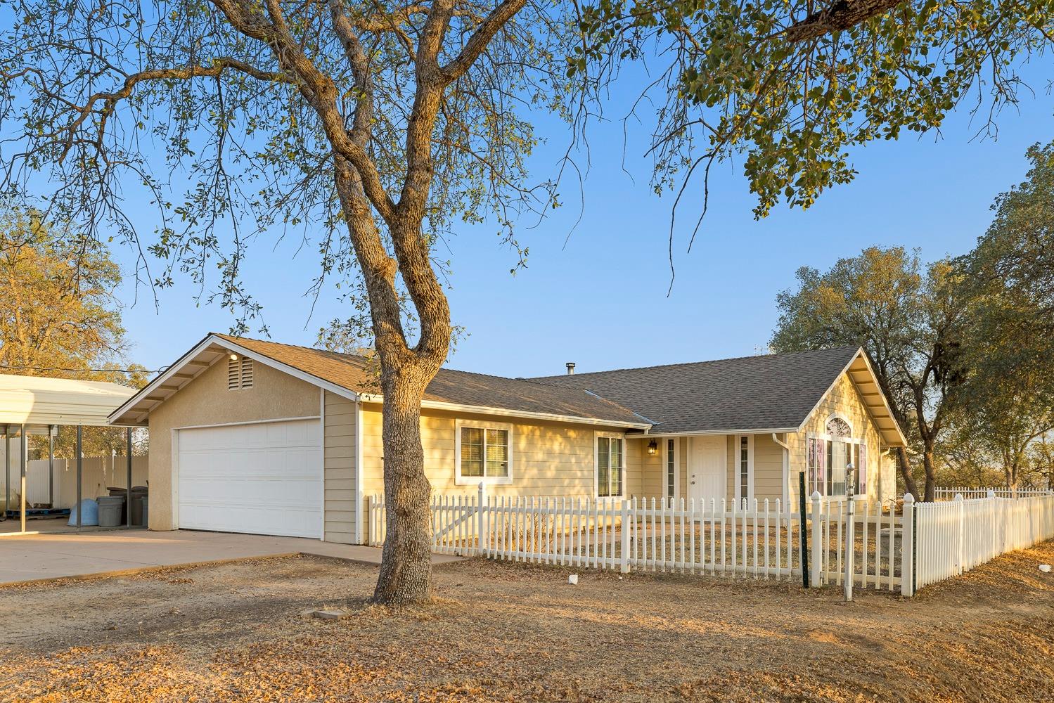 41005 Angus Road Coarsegold, CA 93614 - Photo 4 of 55 Gallery Image 4