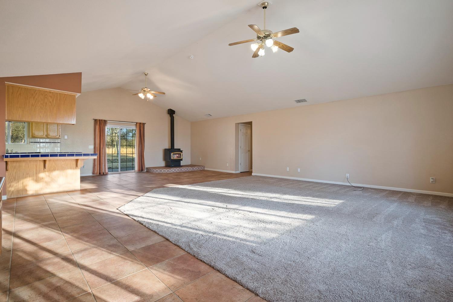 41005 Angus Road Coarsegold, CA 93614 - Photo 7 of 55 Gallery Image 7