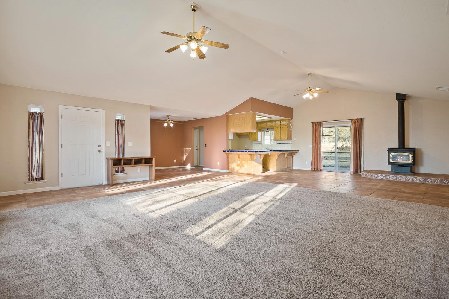 41005 Angus Road Coarsegold, CA 93614 - Photo 8 of 55 Gallery Image 8
