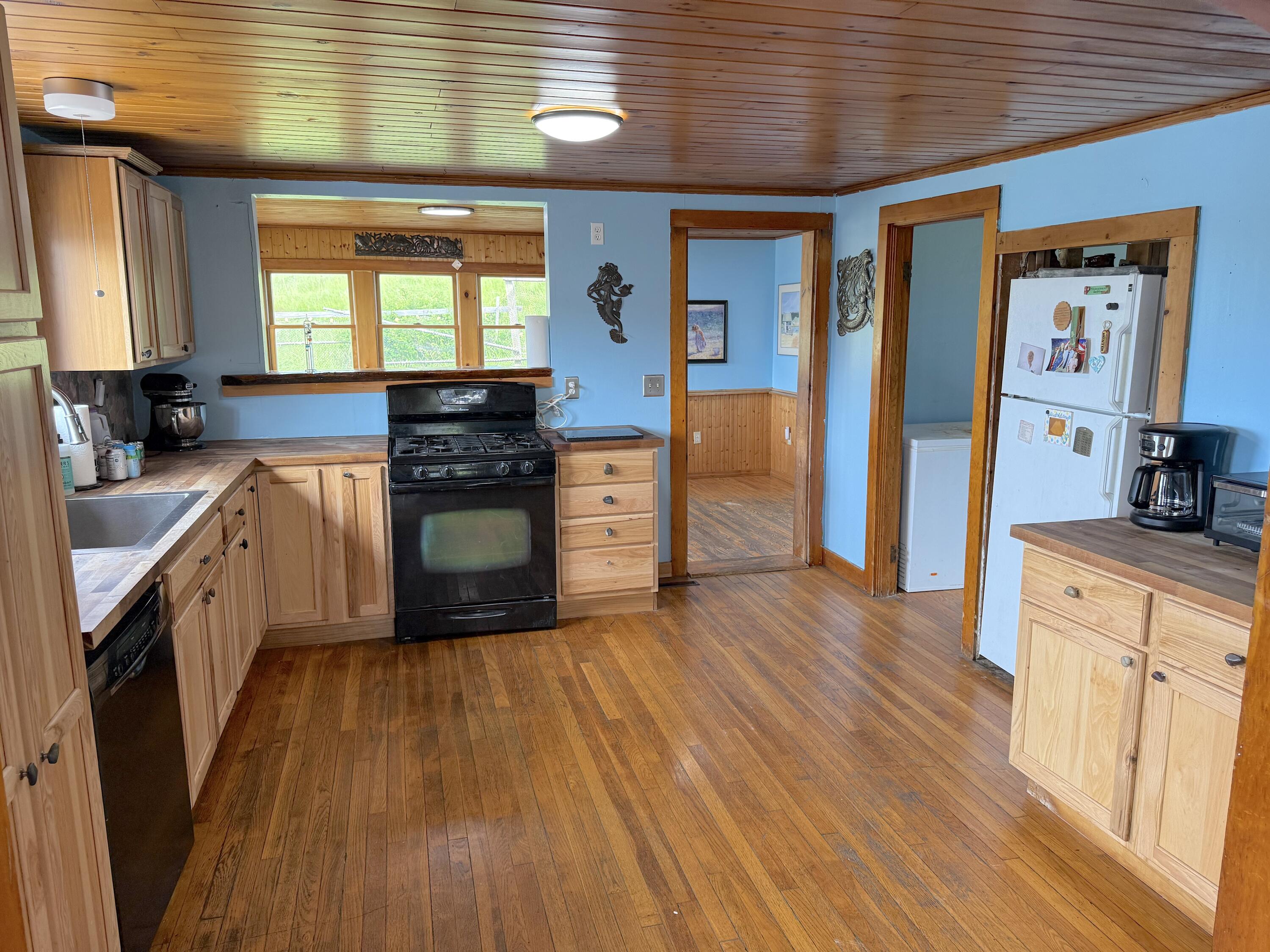 65 East Shore Road Frenchboro, ME 04635 - Photo 18 of 52 kitchen to dining