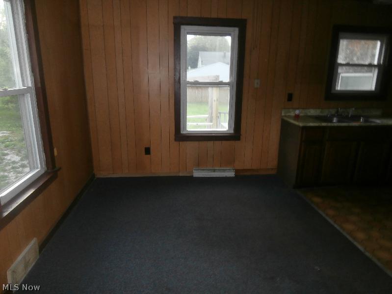 6192 Stone Road Hudson, OH 44236 - Photo 5 of 17 Gallery Image 5