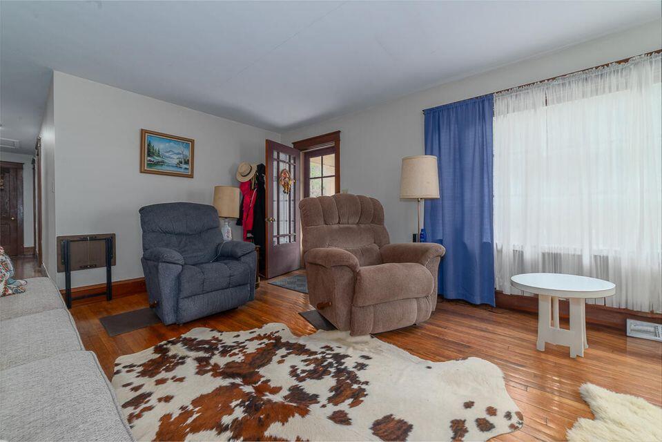 8122 Rich Patch Road Covington, VA 24426 - Photo 29 of 36 a living room with furniture and a rug