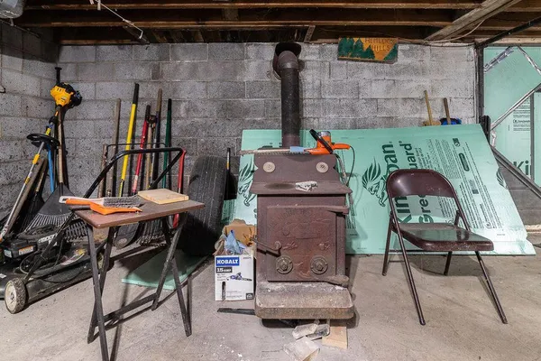 $179,950 | 8122 Rich Patch Road, Covington, VA 24426