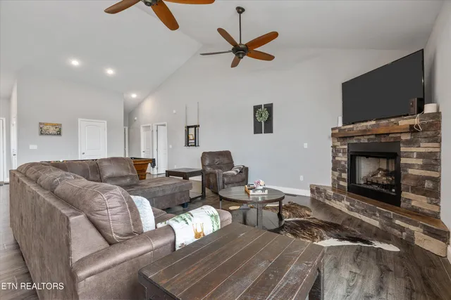 $1,090,000 | 3558 Bohanan Top Road, Sevierville, TN 37876