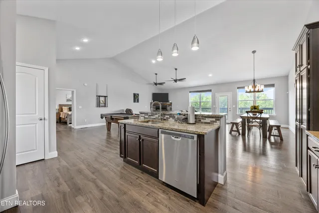 $1,090,000 | 3558 Bohanan Top Road, Sevierville, TN 37876